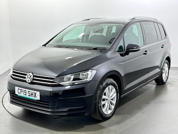 Used Volkswagen Touran 2019 for sale - 77705053: Photo