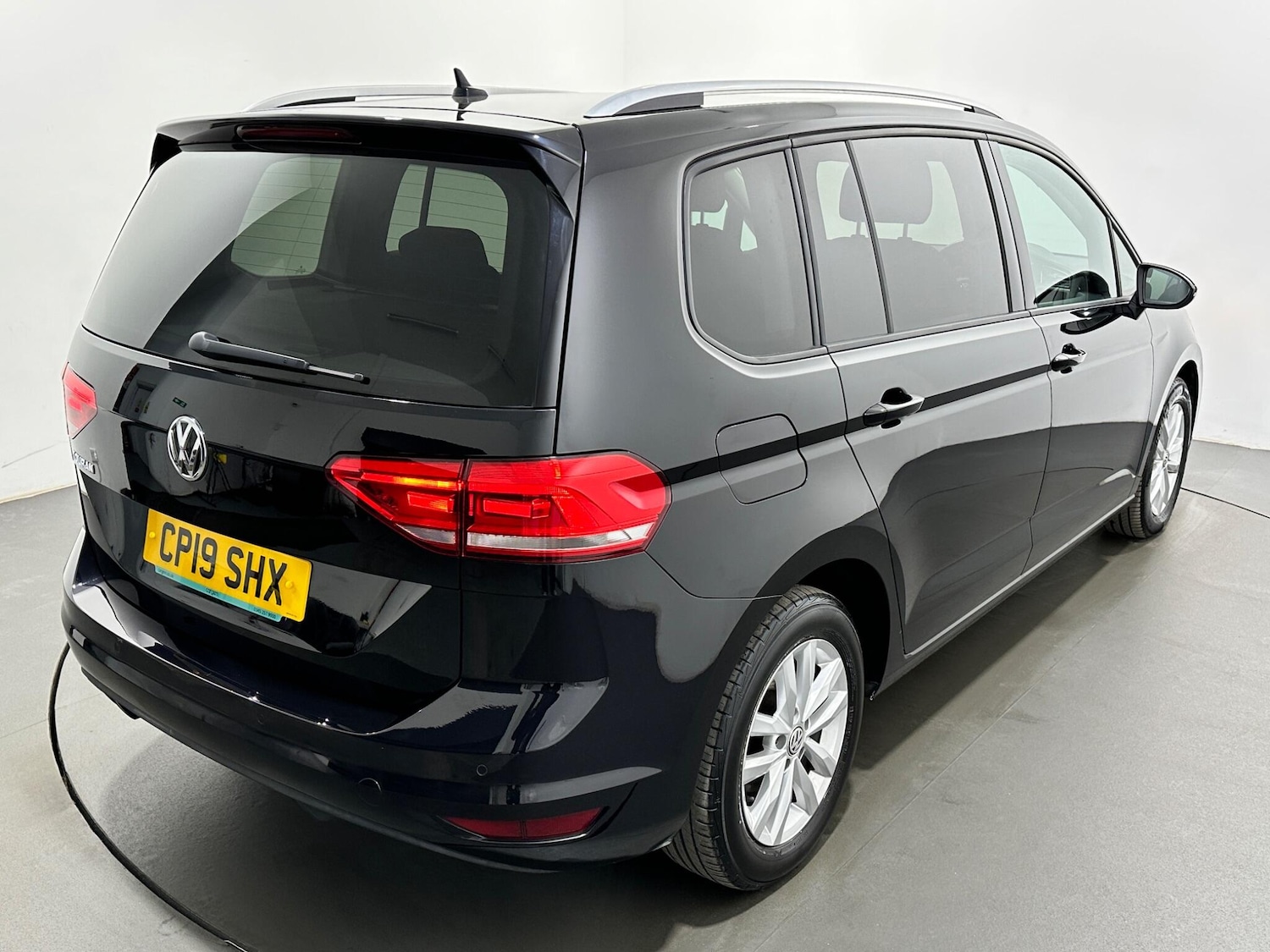 Used Volkswagen Touran 2019 for sale - 77705053: Photo 51
