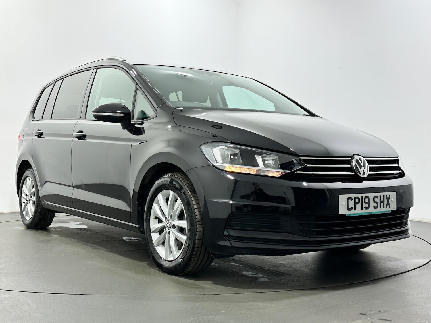 Used Volkswagen Touran 2019 for sale - 77705053: Photo 52