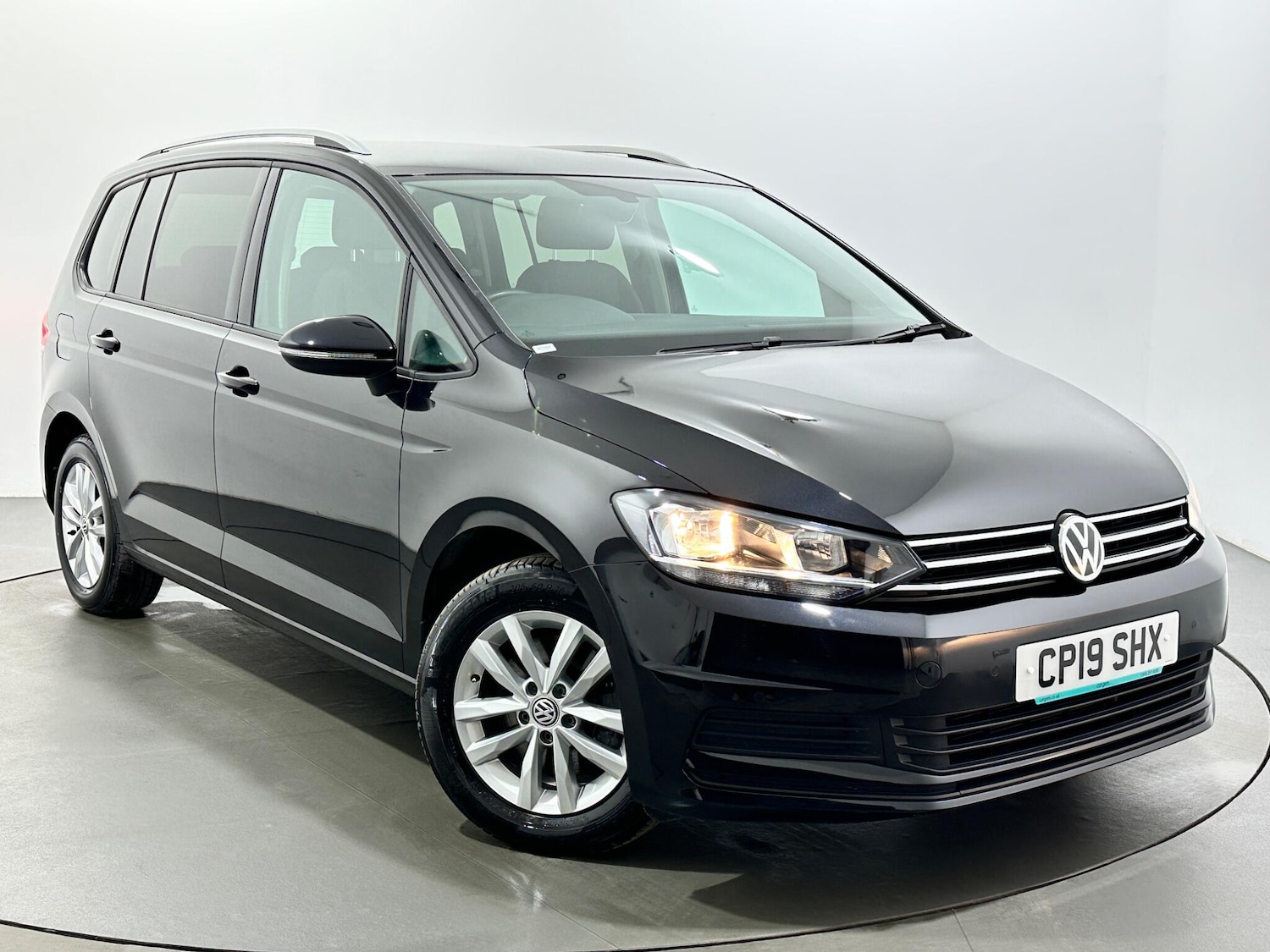 Used Volkswagen Touran 2019 for sale - 77705053: Photo 54