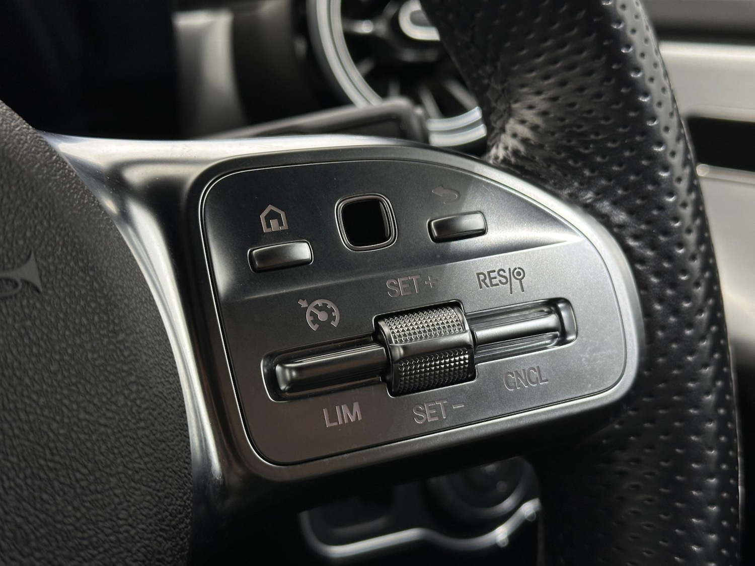 Used Mercedes-Benz CLA 2021 for sale - 76878855: Photo 15