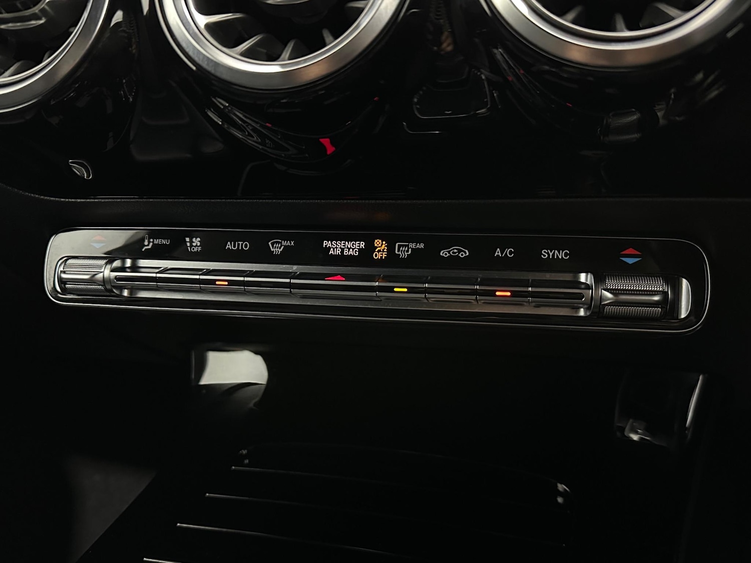 Used Mercedes-Benz CLA 2021 for sale - 76878855: Photo 21