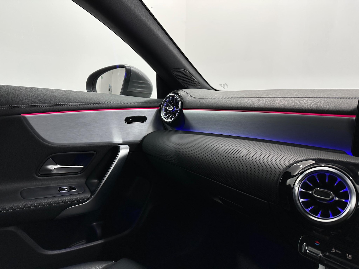 Used Mercedes-Benz CLA 2021 for sale - 76878855: Photo 26