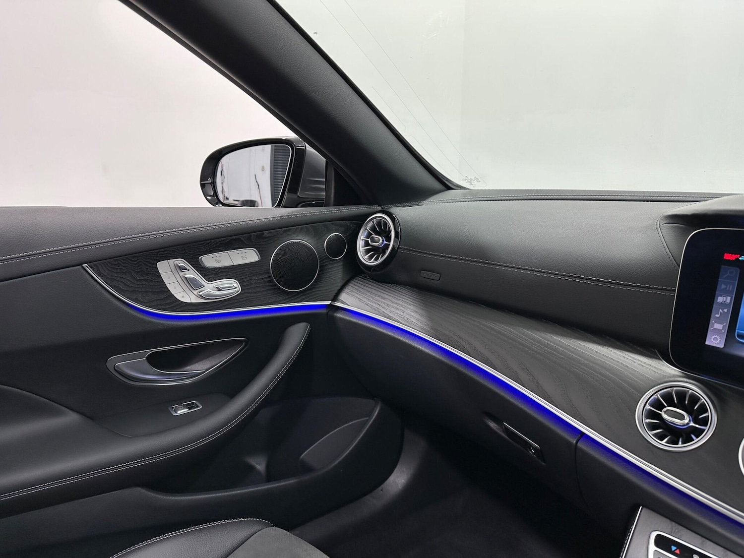 Used Mercedes-Benz E Class 2019 for sale - 76878678: Photo 27