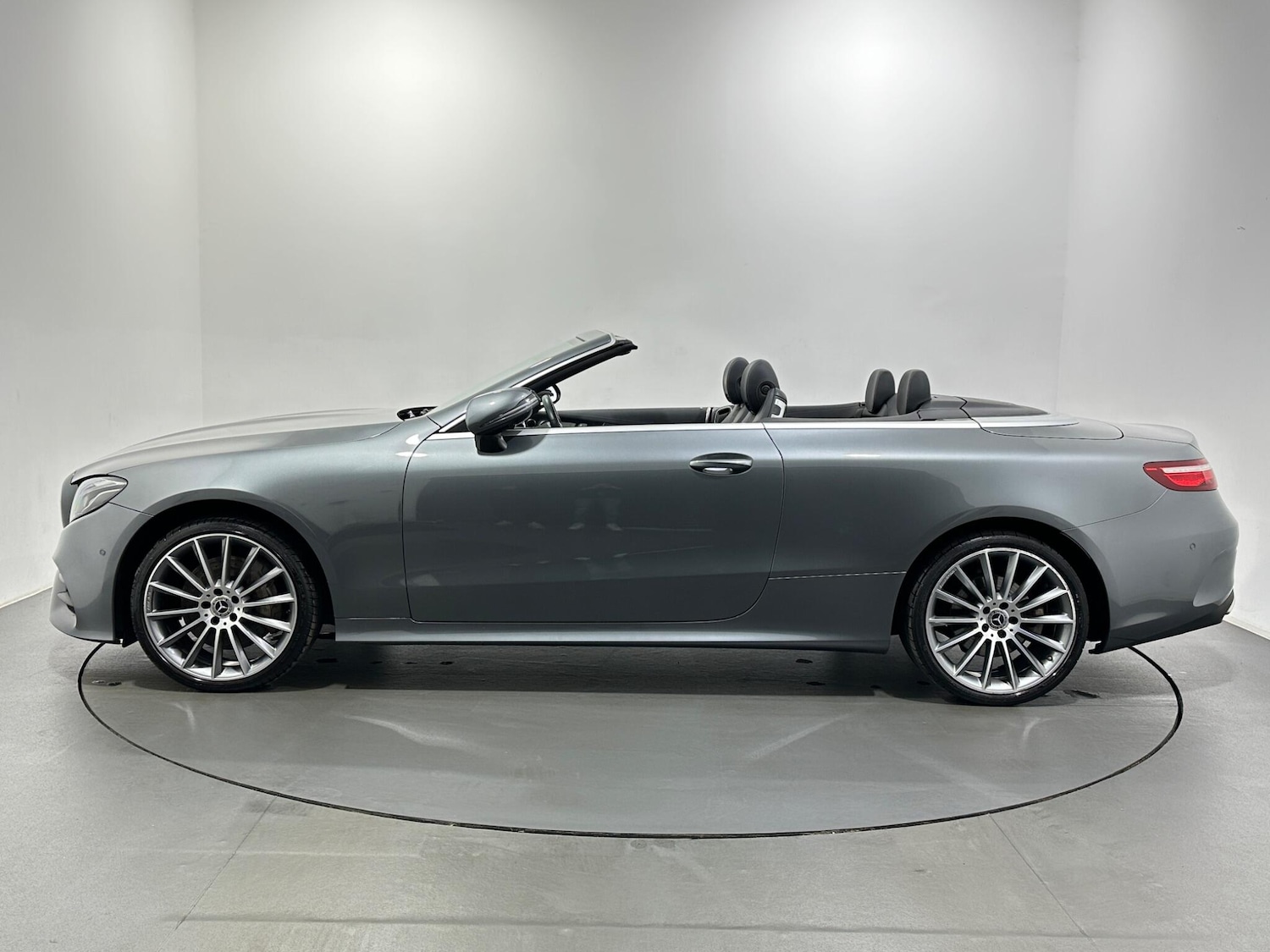 Used Mercedes-Benz E Class 2019 for sale - 76878678: Photo 5