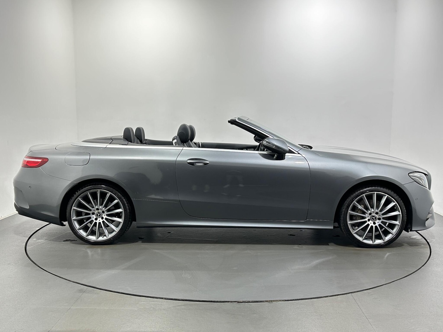 Used Mercedes-Benz E Class 2019 for sale - 76878678: Photo 9