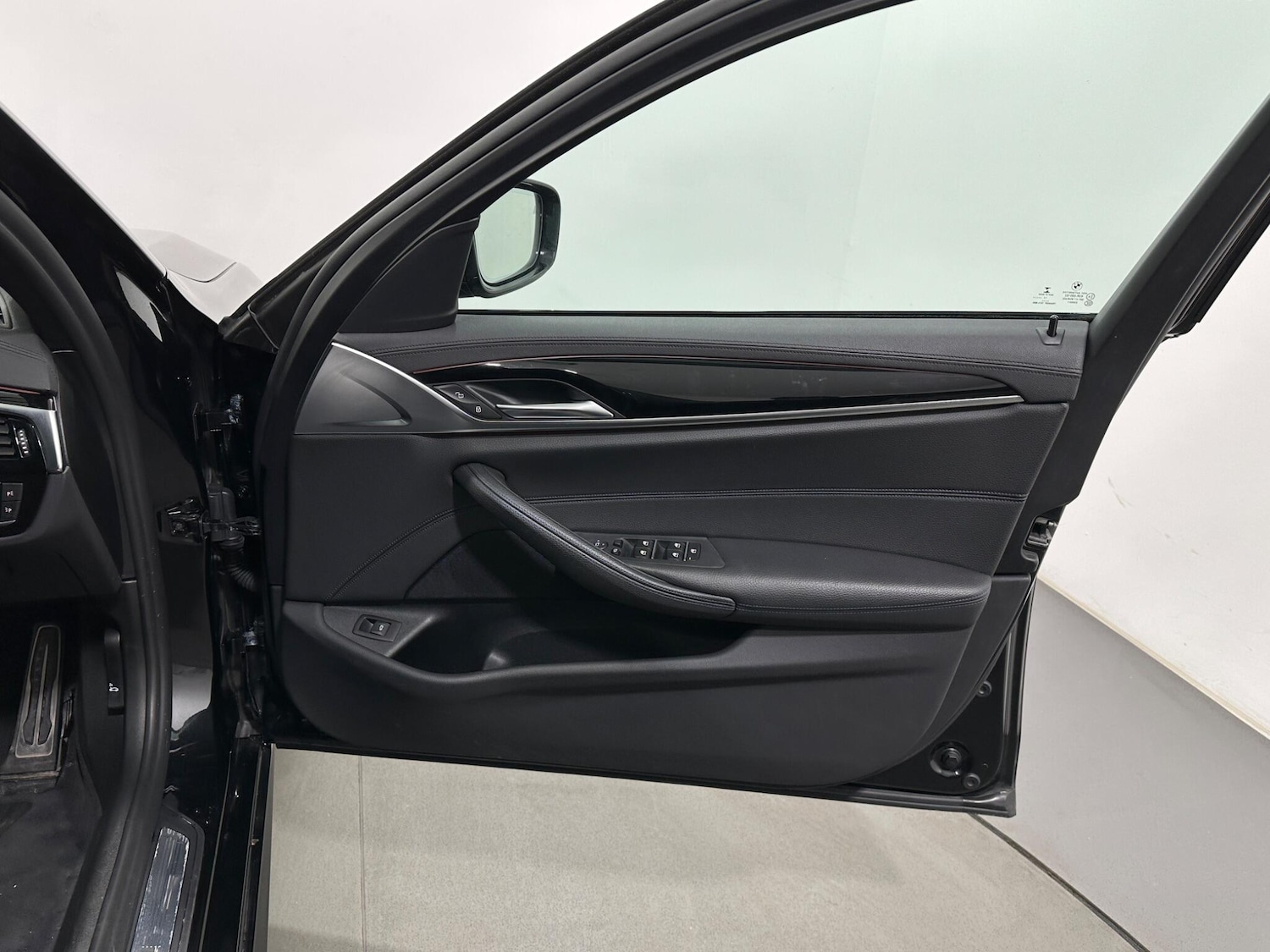 Used BMW 5 Series 2019 for sale - 78034975: Photo 35