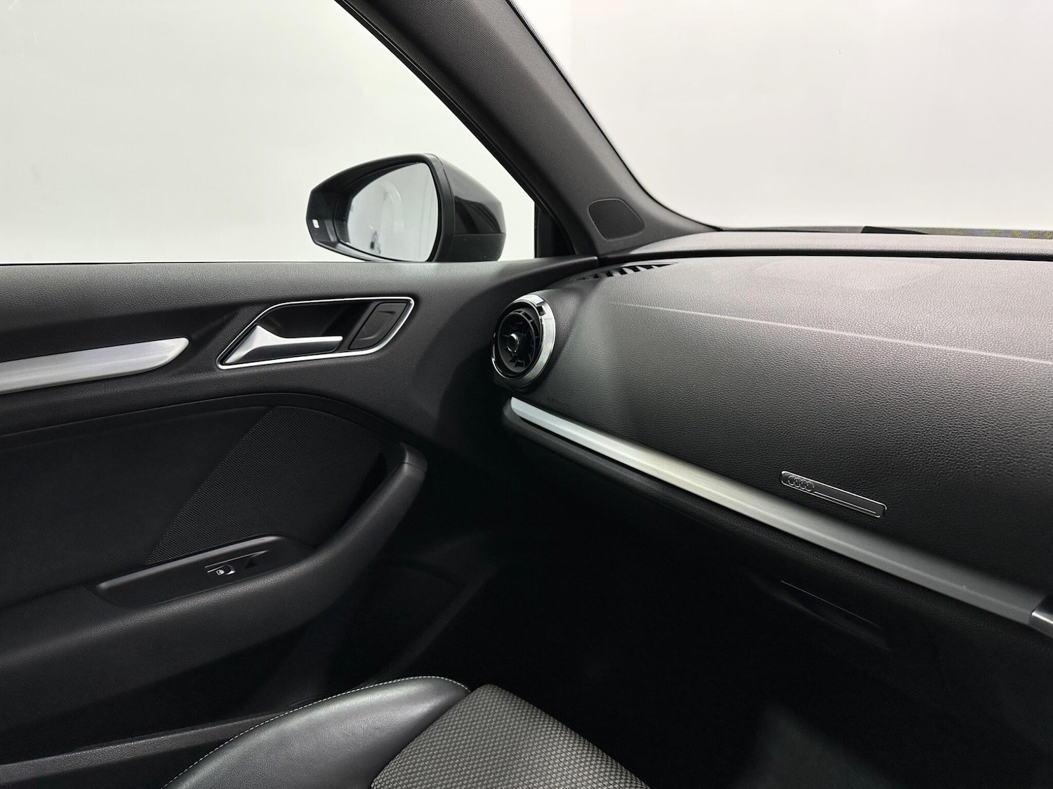 Used Audi A3 2018 for sale - 77670304: Photo 26