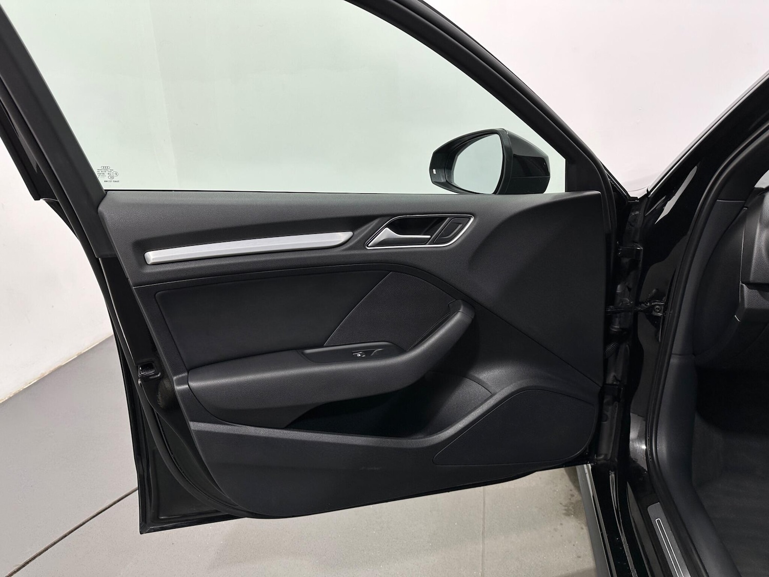 Used Audi A3 2018 for sale - 77670304: Photo 36