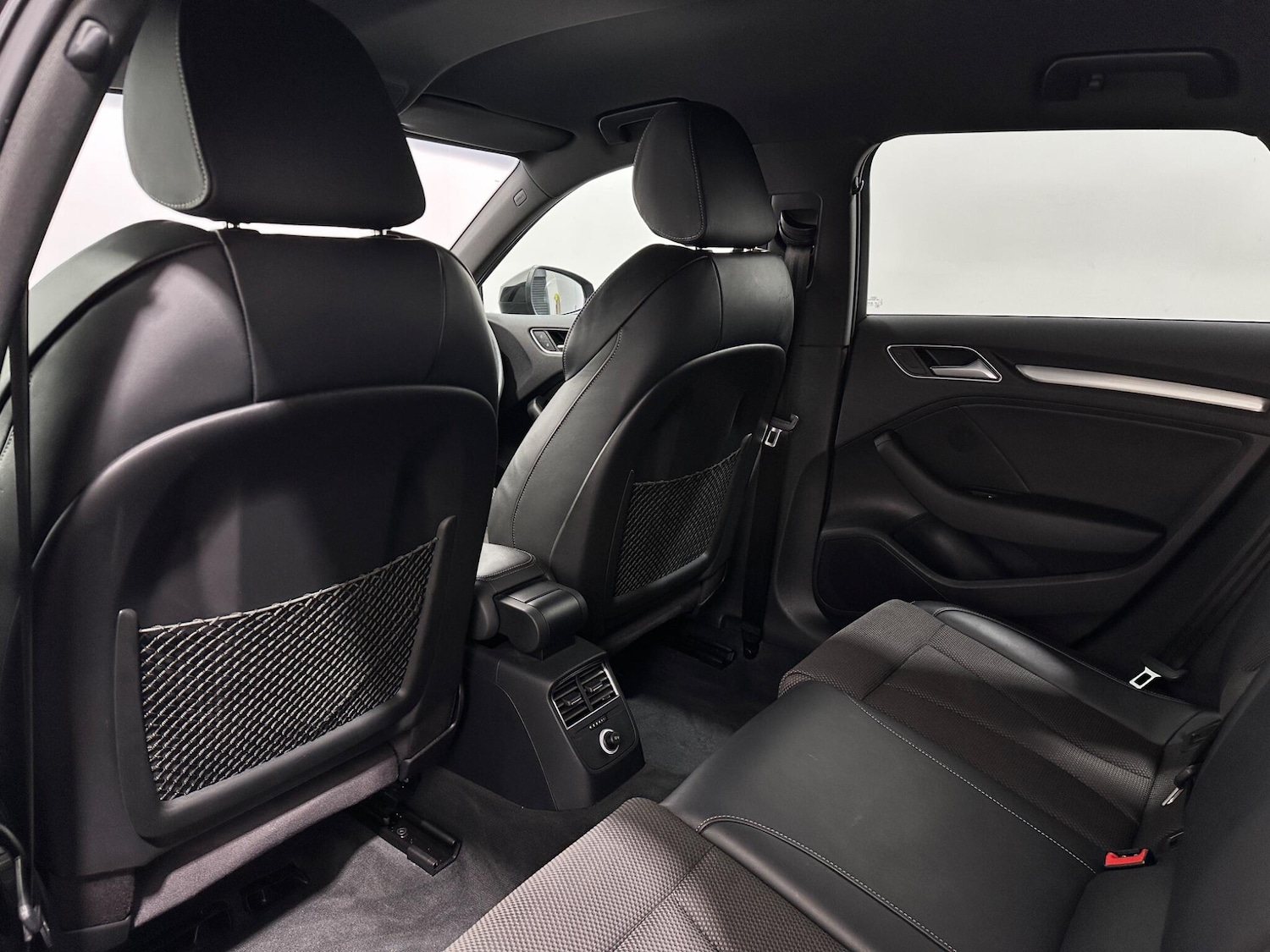 Used Audi A3 2018 for sale - 77670304: Photo 37