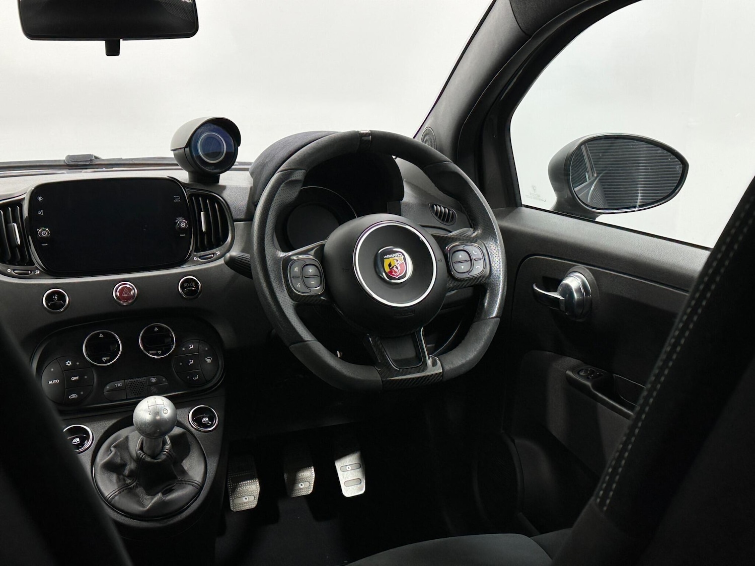 Used Abarth 595 2022 for sale - 77376865: Photo 11