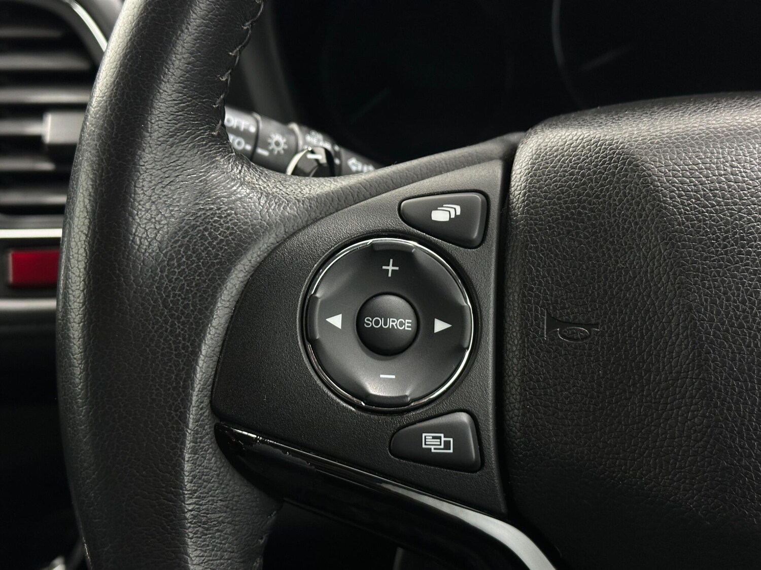 Used Honda HR-V 2017 for sale - 78058297: Photo 15