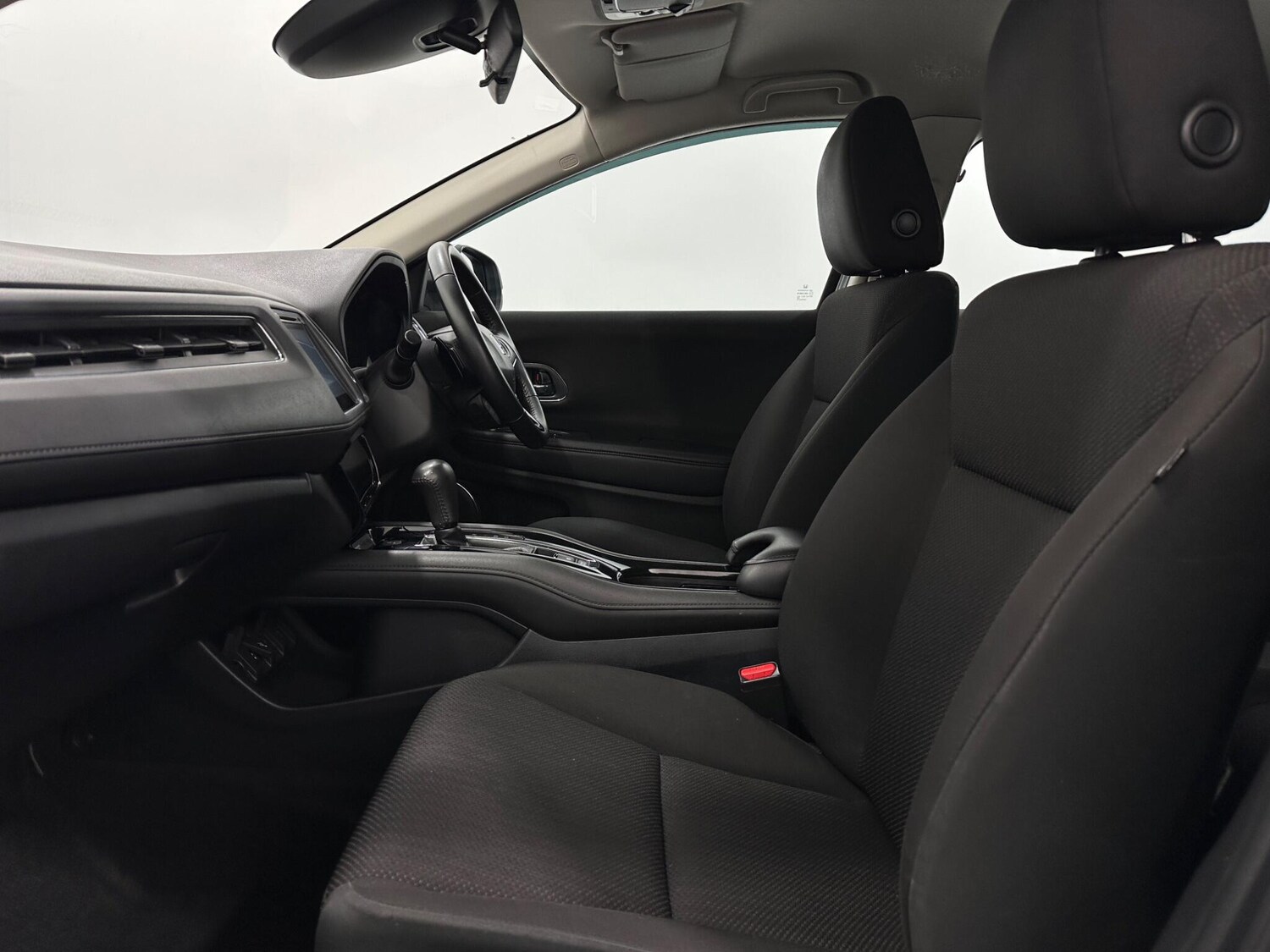 Used Honda HR-V 2017 for sale - 78058297: Photo 33