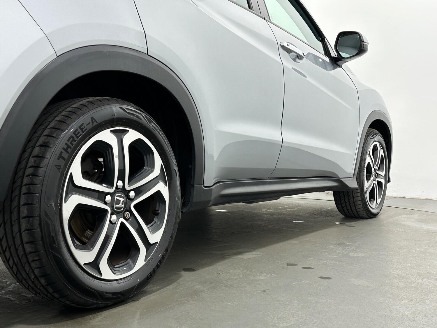 Used Honda HR-V 2017 for sale - 78058297: Photo 47