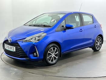 Used Toyota Yaris 2019 for sale - 79590752: Photo