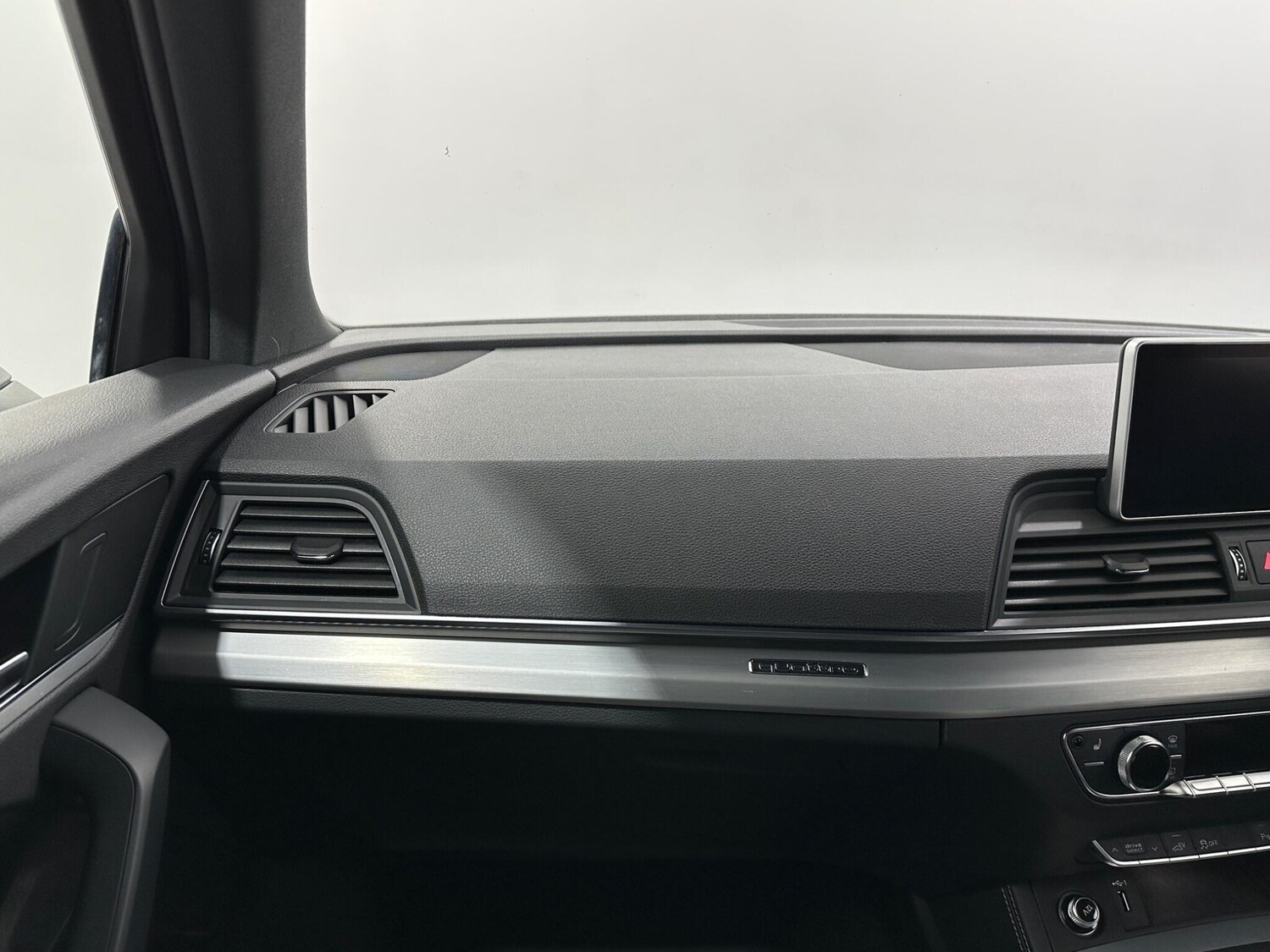 Used Audi Q5 2019 for sale - 78058892: Photo 31