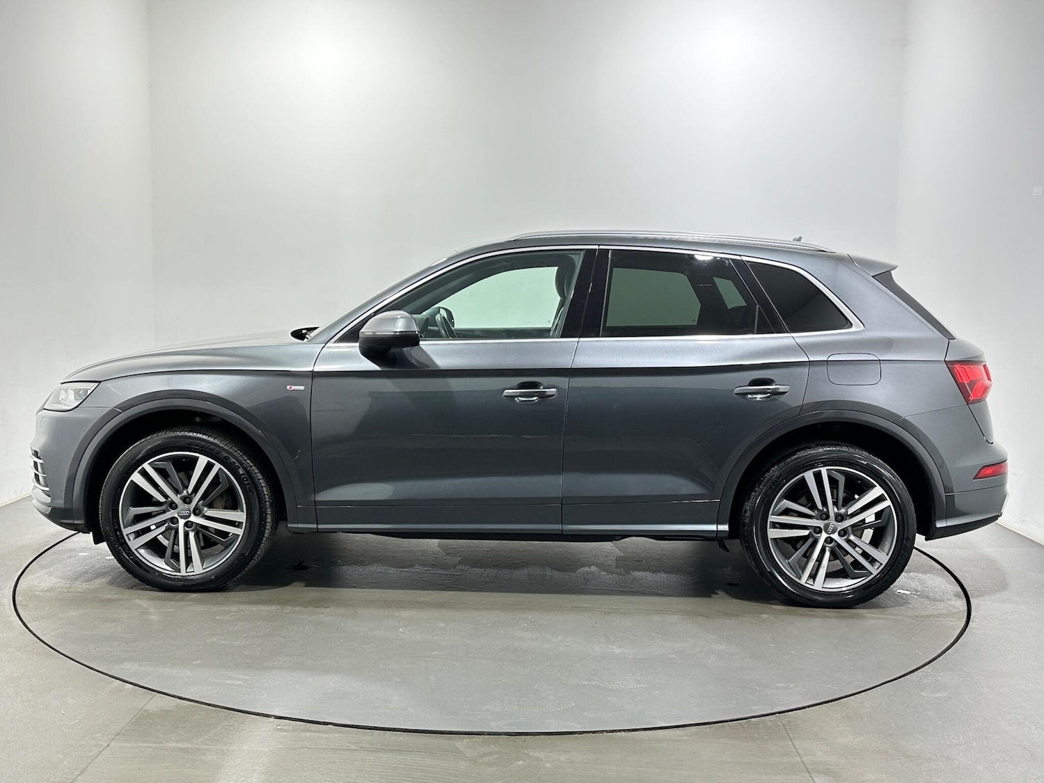 Used Audi Q5 2019 for sale - 78058892: Photo 5