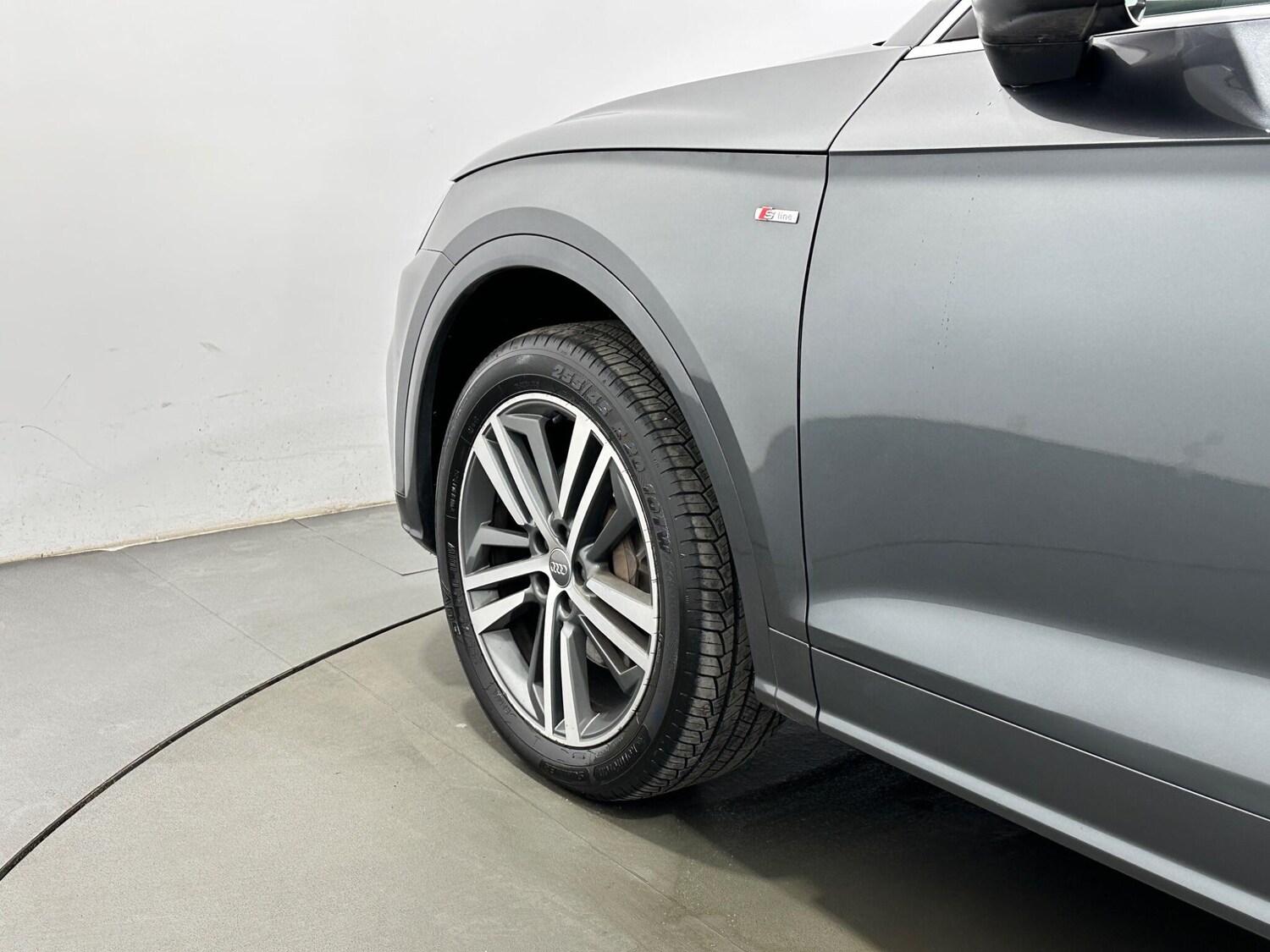 Used Audi Q5 2019 for sale - 78058892: Photo 54