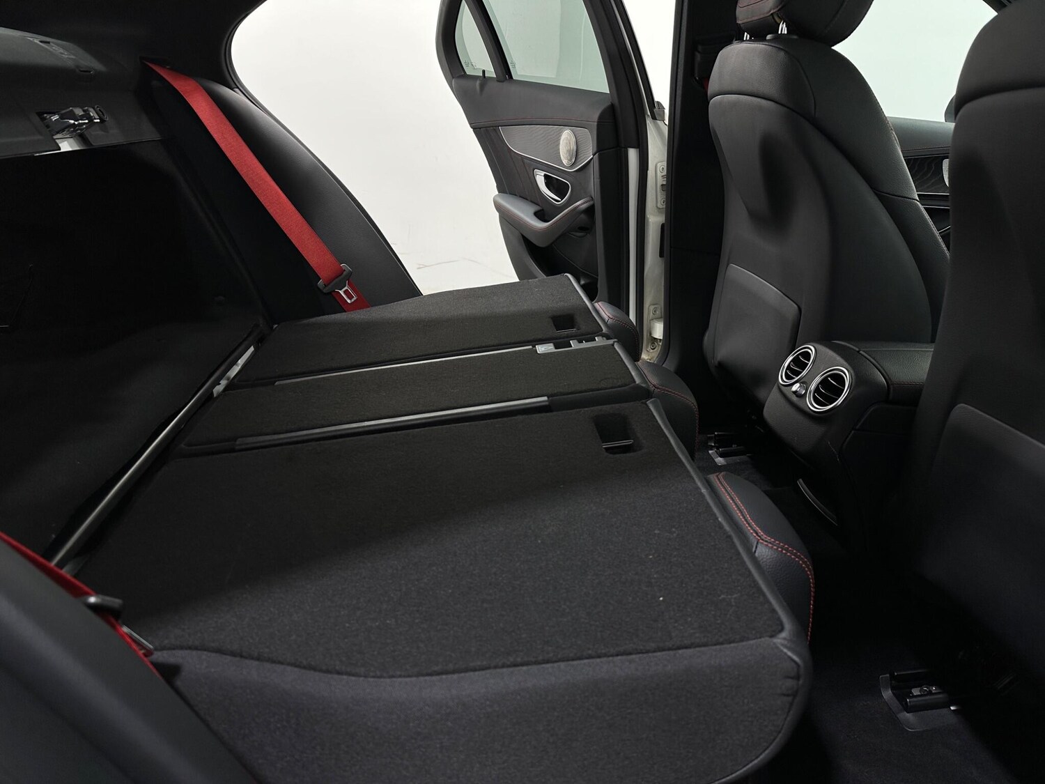 Used Mercedes-Benz C Class 2017 for sale - 78170072: Photo 48