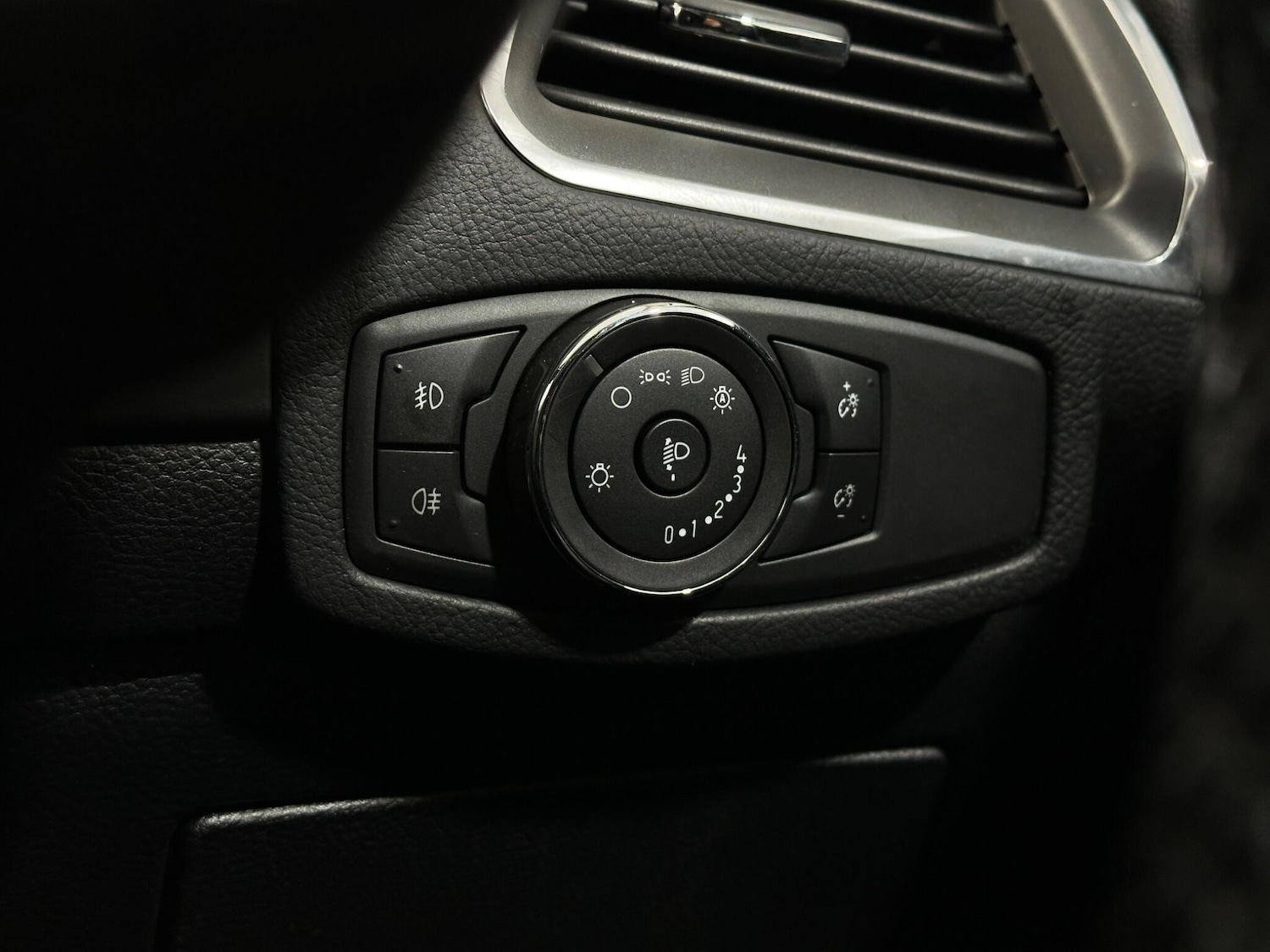 Used Ford S-Max for sale - 77695329: Photo 17