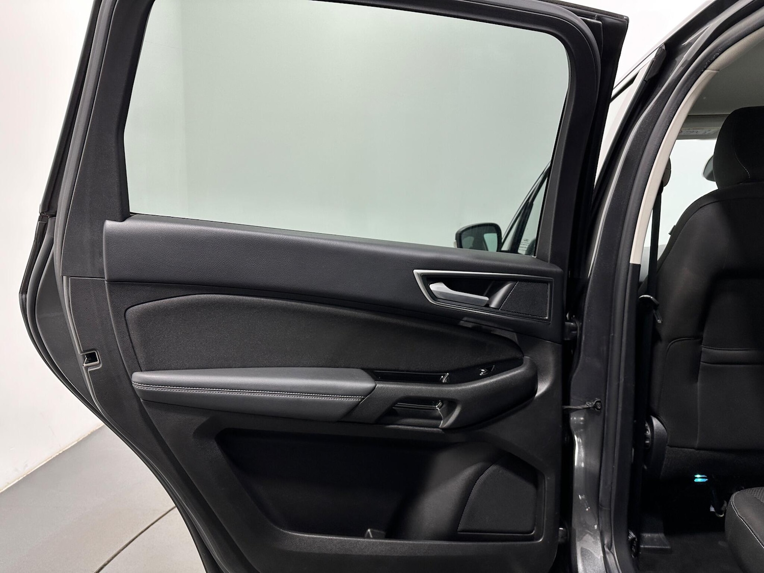 Used Ford S-Max for sale - 77695329: Photo 42