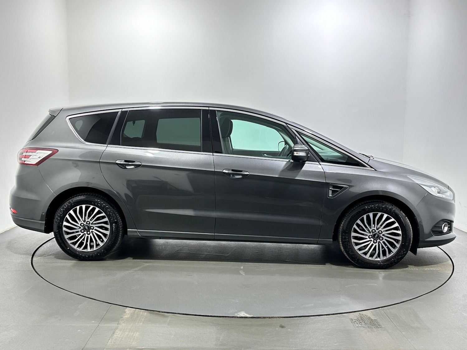 Used Ford S-Max for sale - 77695329: Photo 9