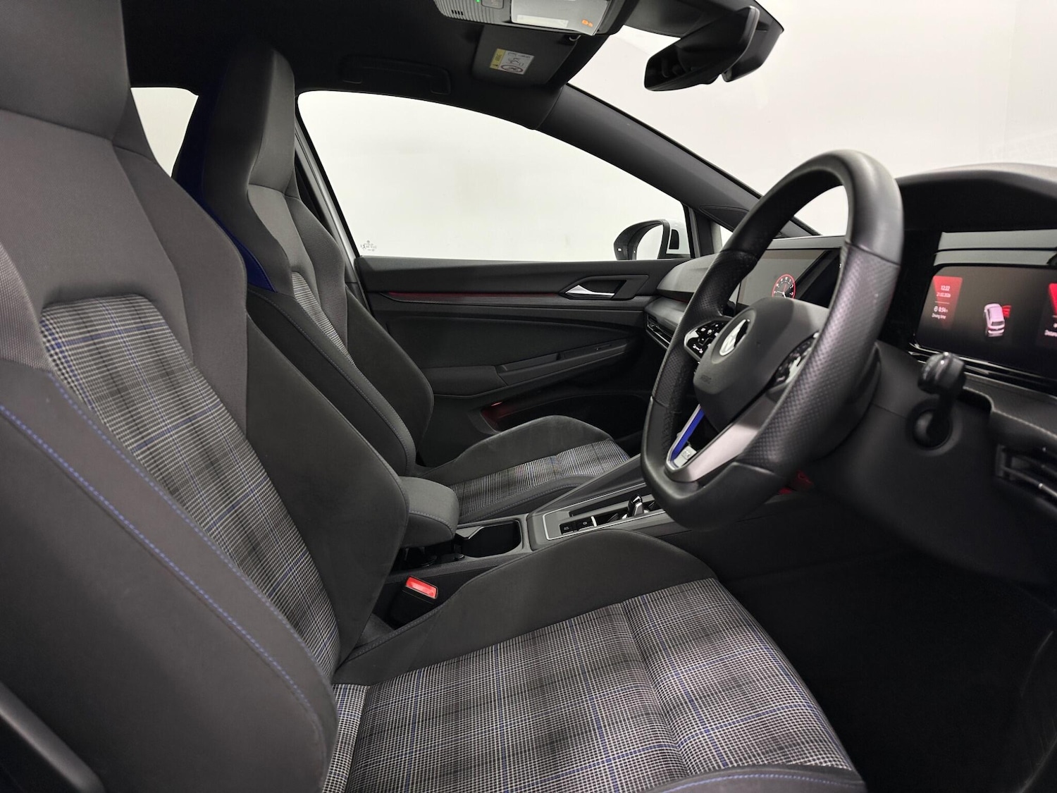 Used Volkswagen Golf 2021 for sale - 77633493: Photo 32