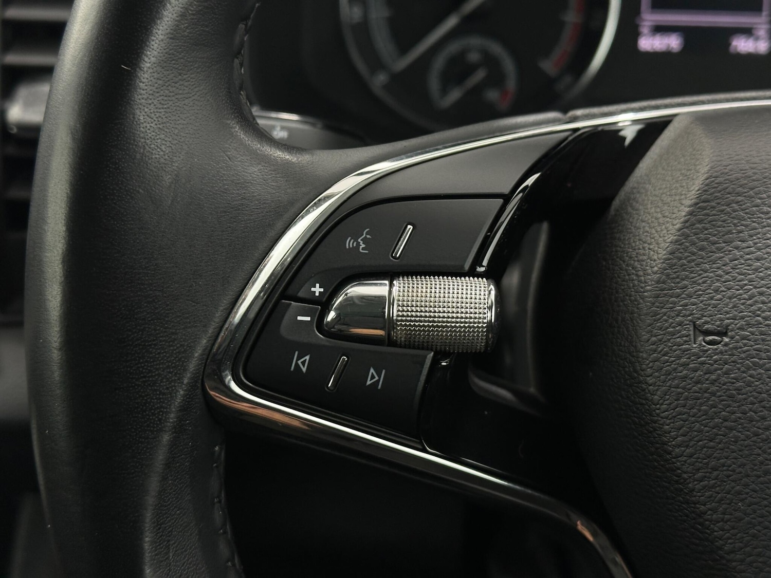 Used Skoda Karoq for sale - 77242712: Photo 14