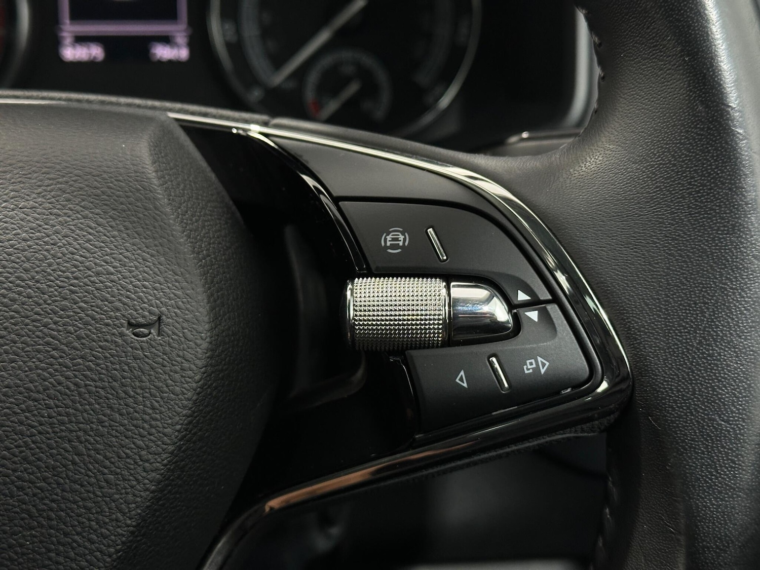 Used Skoda Karoq for sale - 77242712: Photo 15