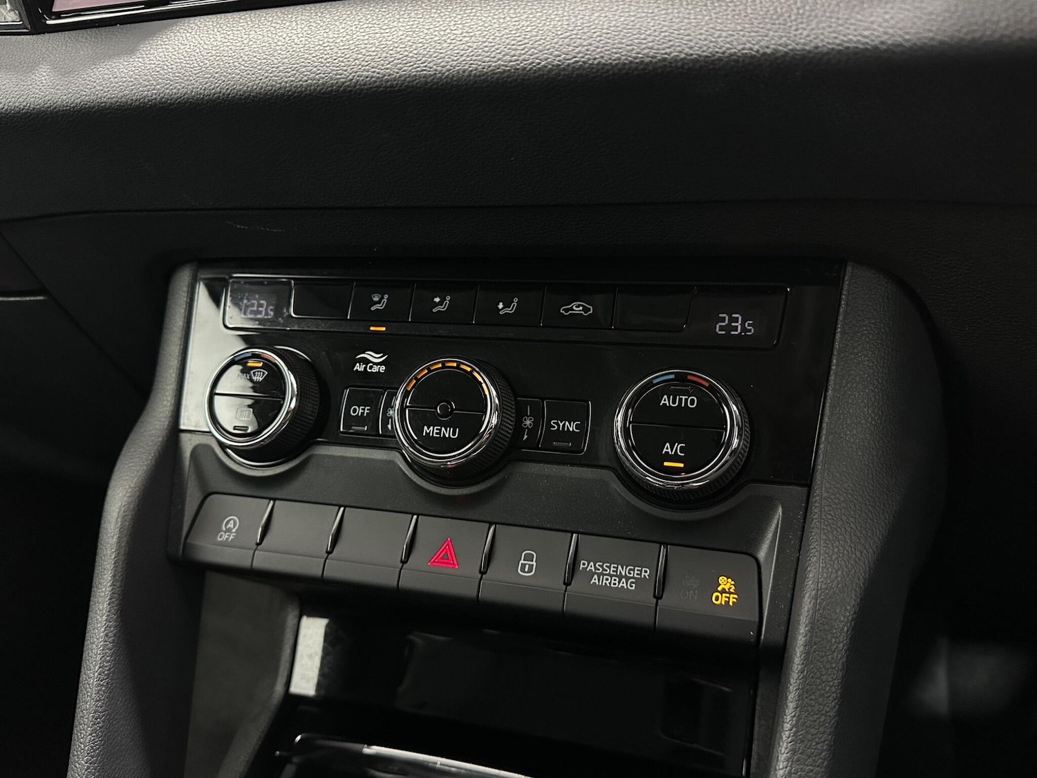 Used Skoda Karoq for sale - 77242712: Photo 19