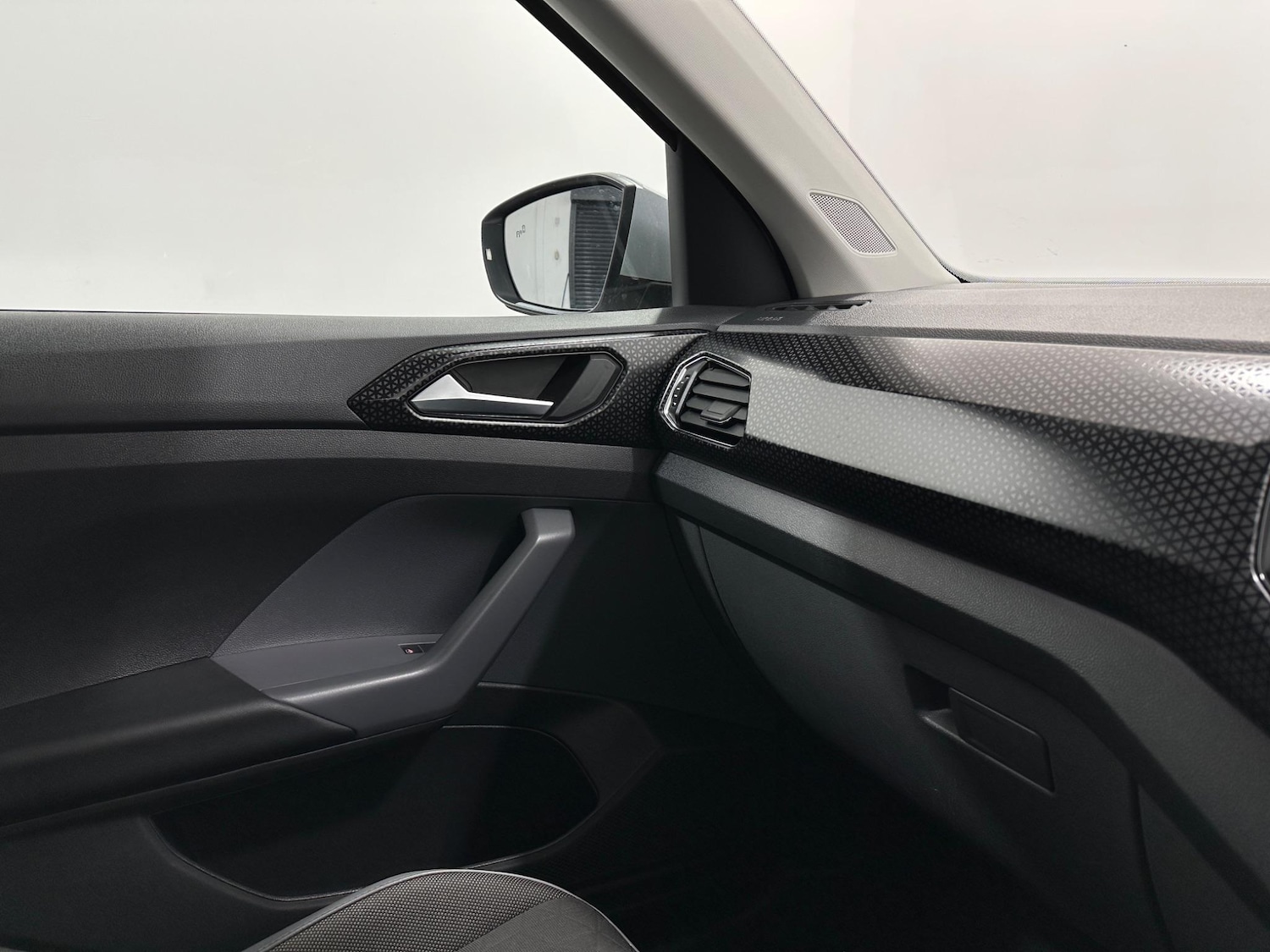 Used Volkswagen T-Cross 2021 for sale - 76878988: Photo 25