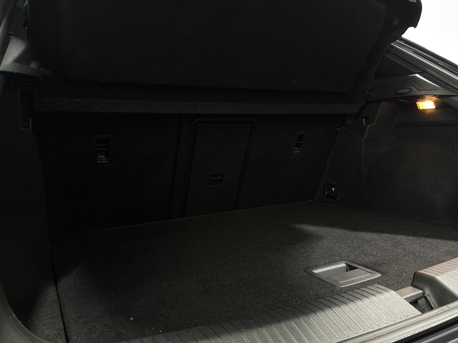 Used Volkswagen T-Roc for sale - 77291003: Photo 43