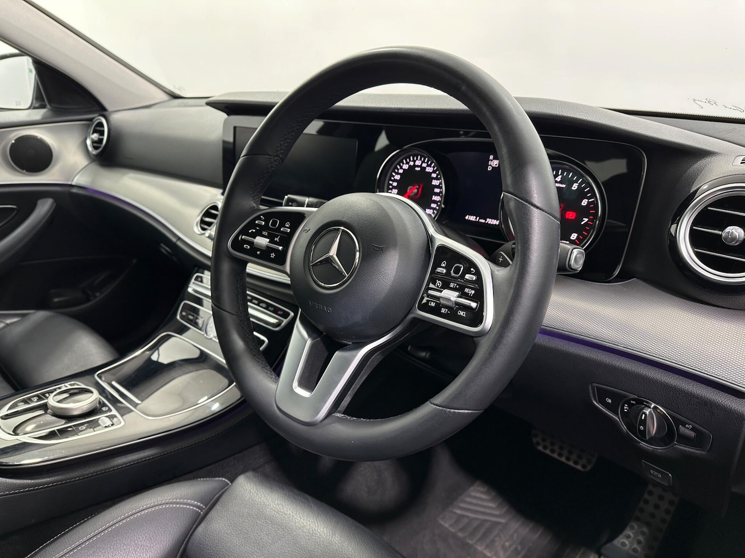 Used Mercedes-Benz E Class 2019 for sale - 77057295: Photo 10