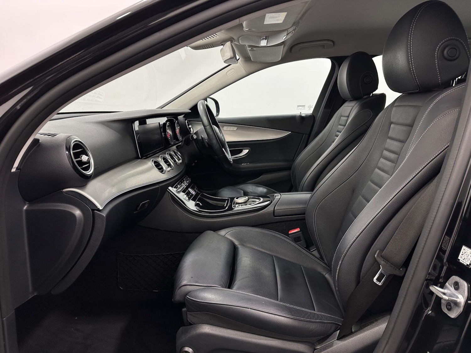 Used Mercedes-Benz E Class 2019 for sale - 77057295: Photo 34