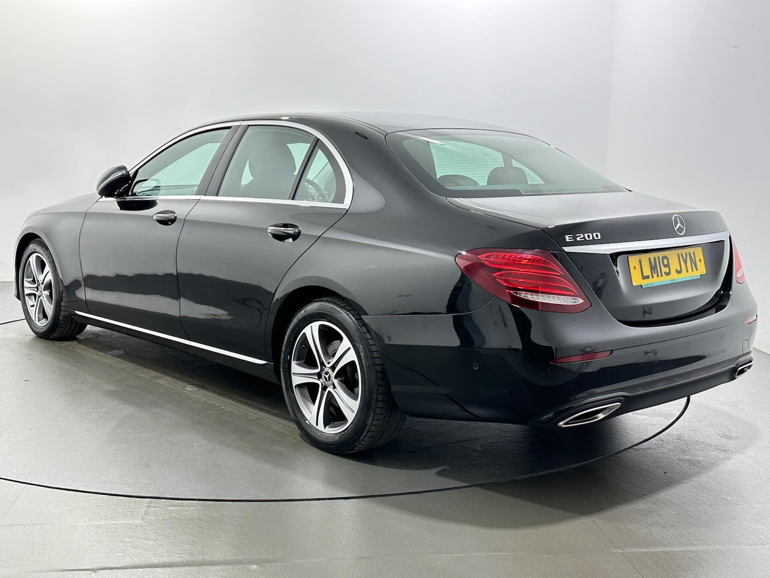 Used Mercedes-Benz E Class 2019 for sale - 77057295: Photo 6