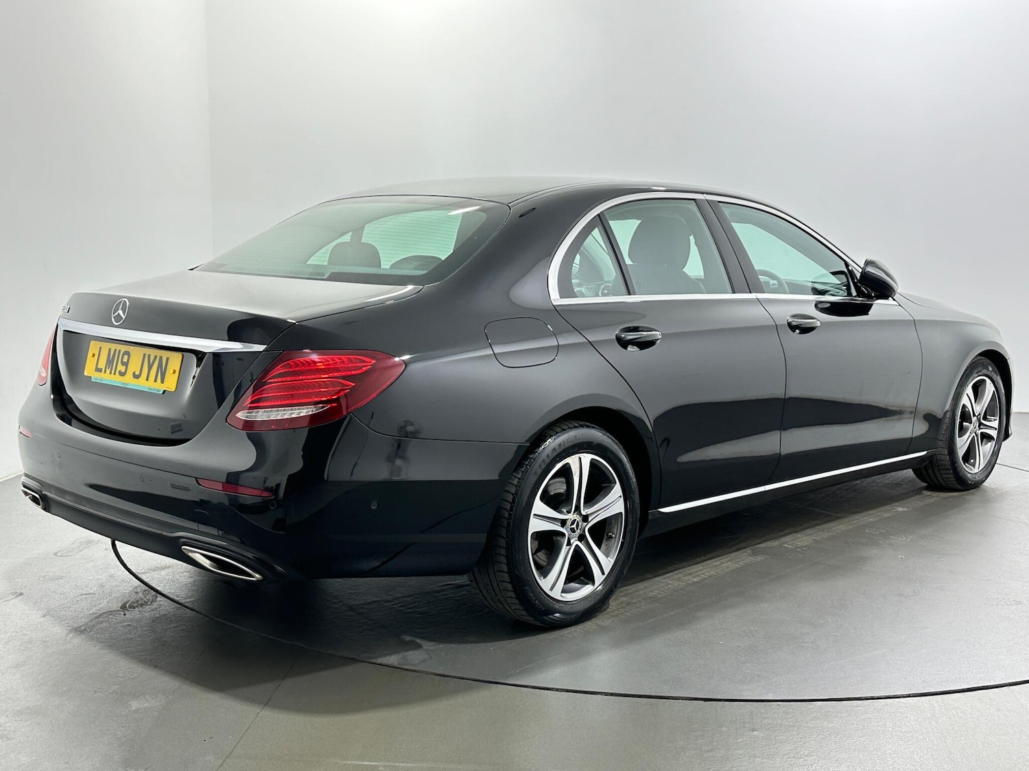 Used Mercedes-Benz E Class 2019 for sale - 77057295: Photo 8