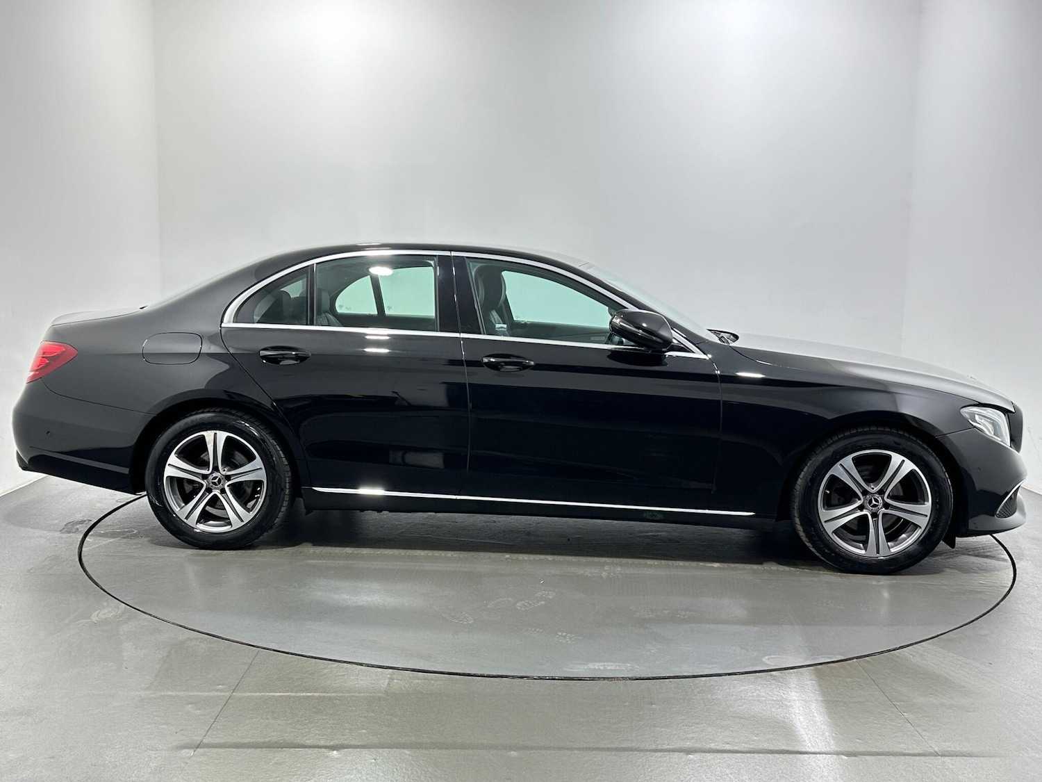 Used Mercedes-Benz E Class 2019 for sale - 77057295: Photo 9