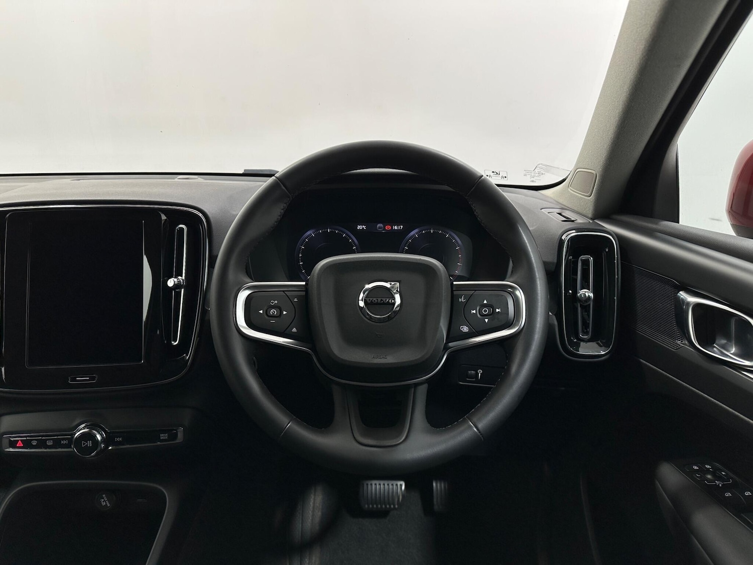 Used Volvo XC40 2021 for sale - 76878623: Photo 12