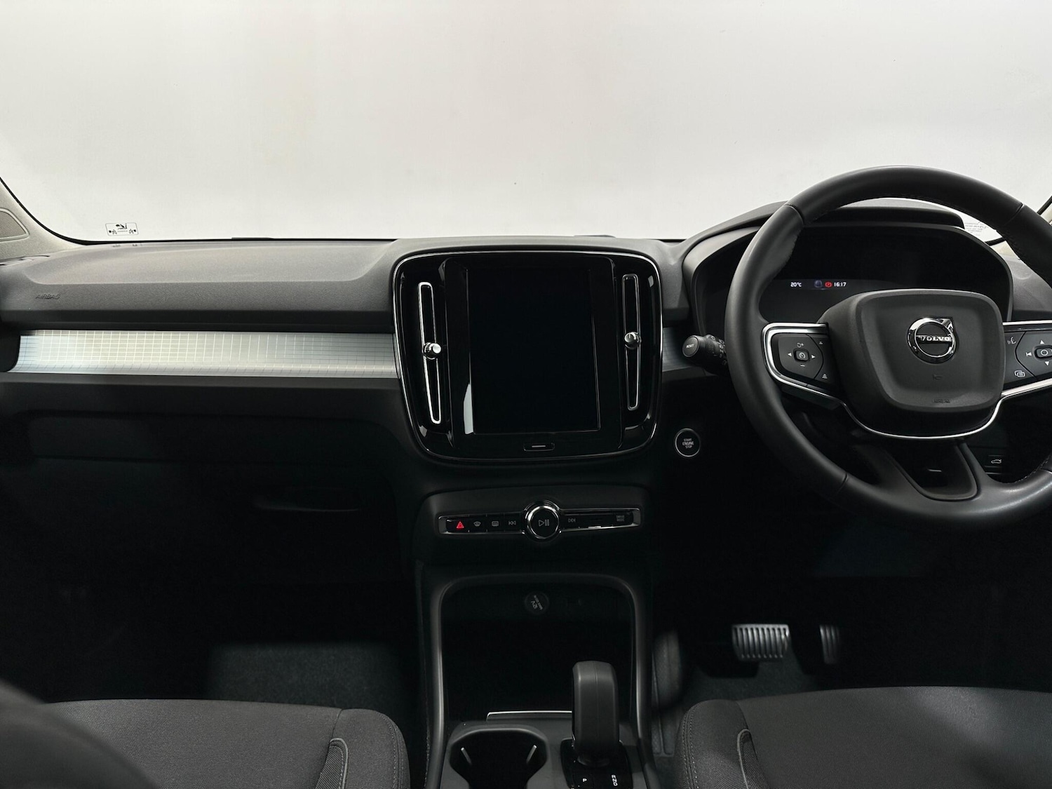Used Volvo XC40 2021 for sale - 76878623: Photo 18