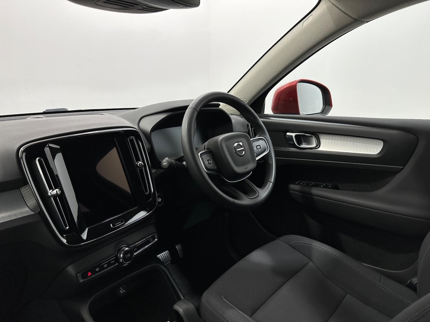 Used Volvo XC40 2021 for sale - 76878623: Photo 26