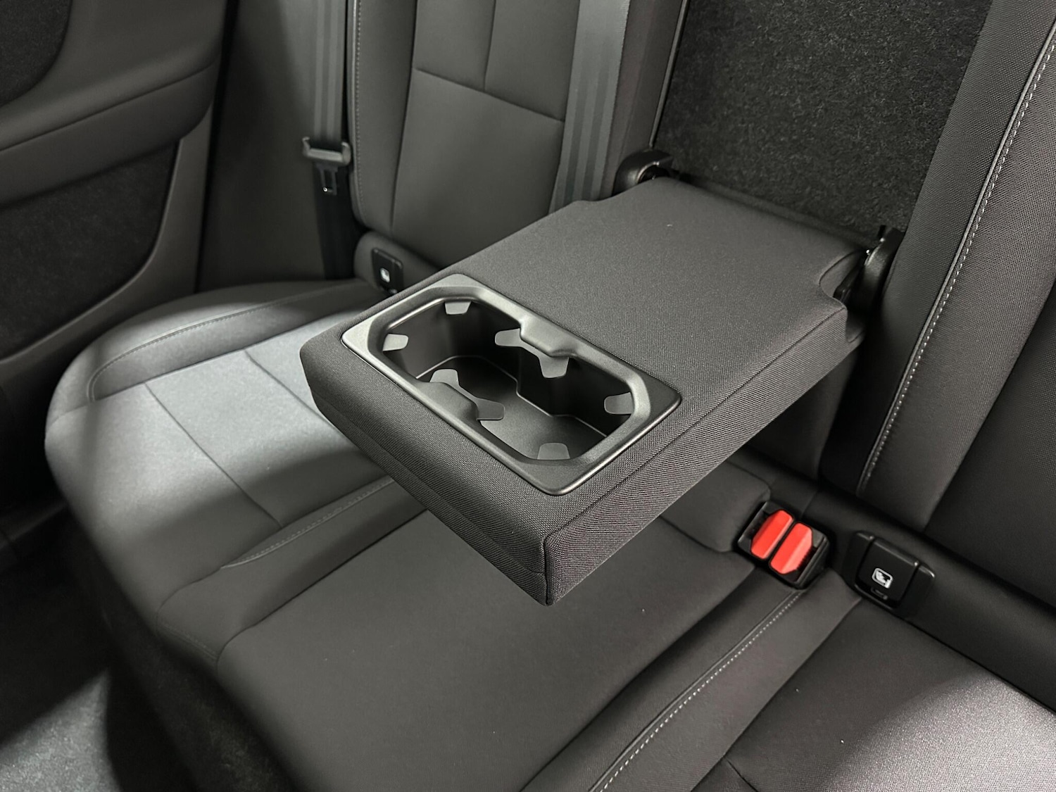 Used Volvo XC40 2021 for sale - 76878623: Photo 34