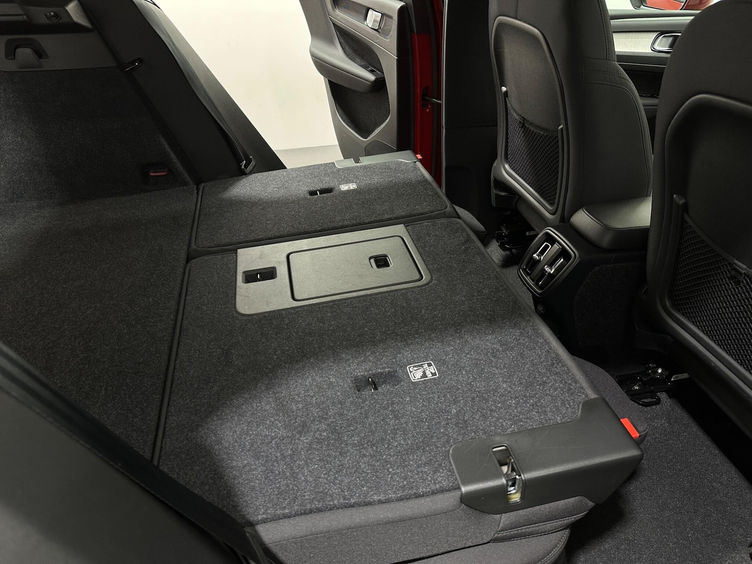 Used Volvo XC40 2021 for sale - 76878623: Photo 42