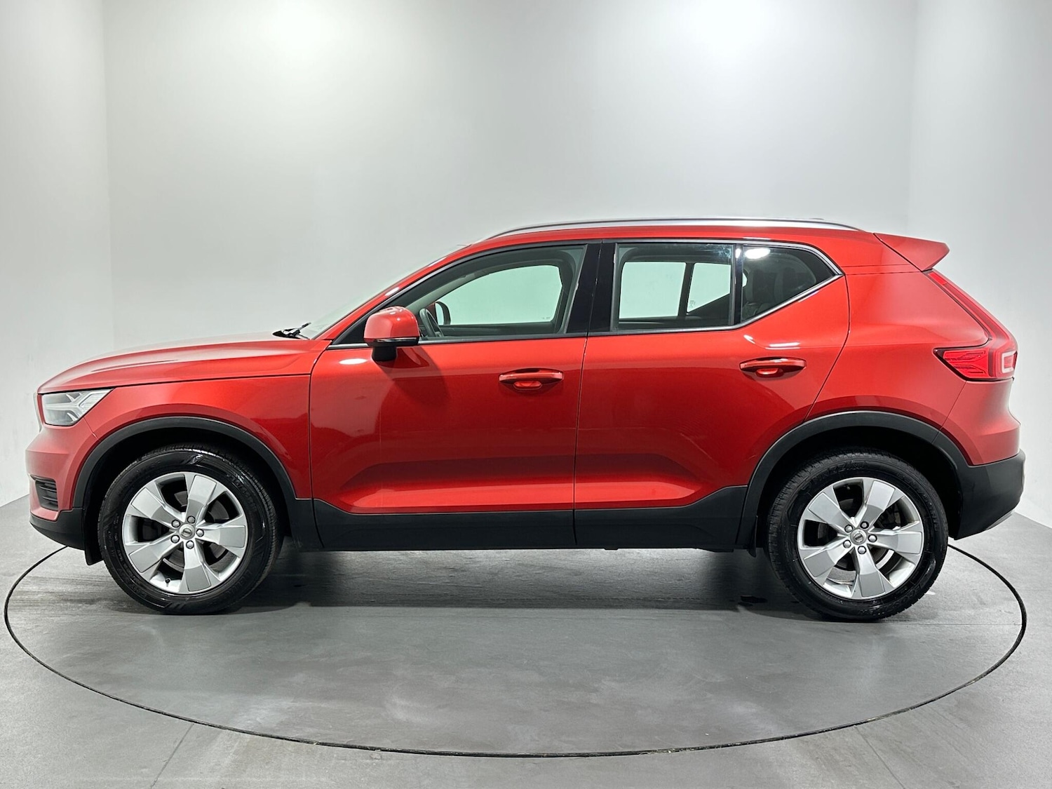 Used Volvo XC40 2021 for sale - 76878623: Photo 5