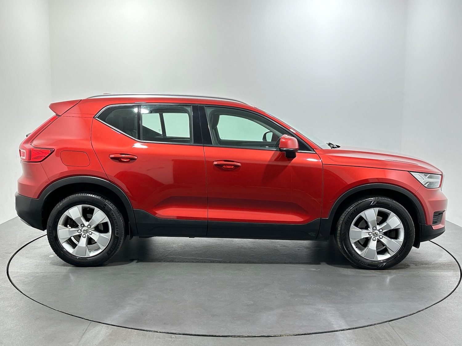 Used Volvo XC40 2021 for sale - 76878623: Photo 9