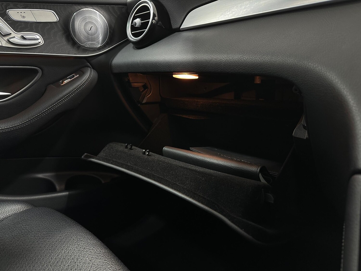 Used Mercedes-Benz GLC 2017 for sale - 77455964: Photo 28