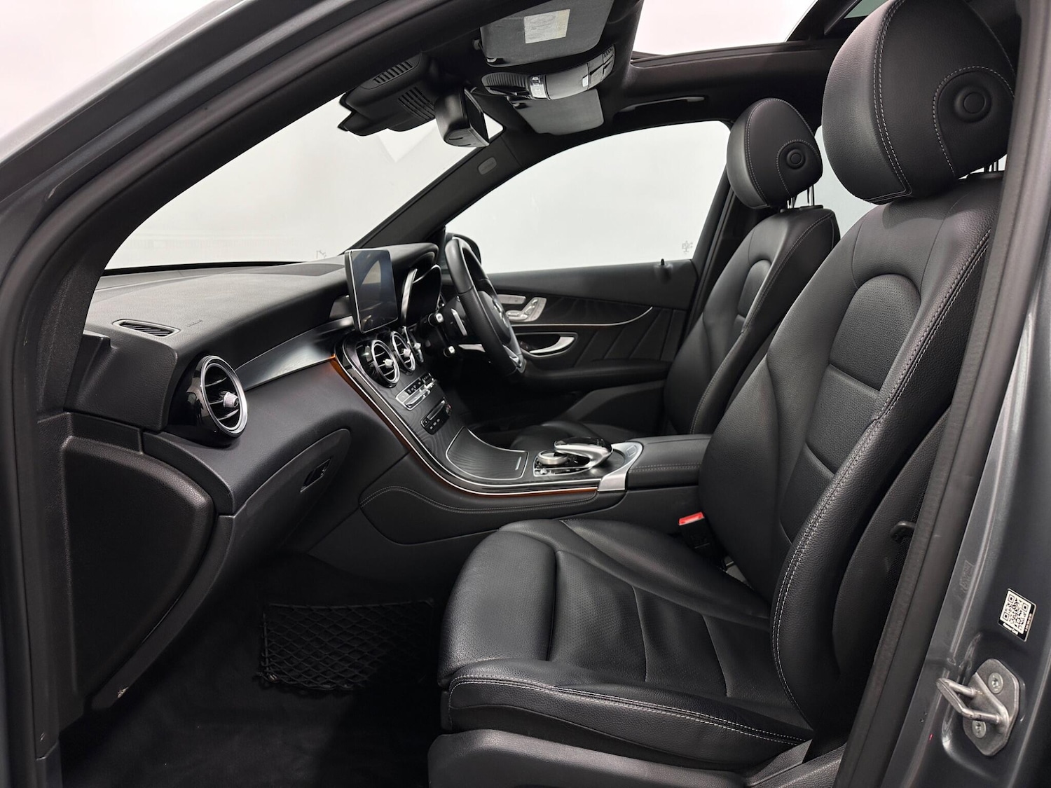 Used Mercedes-Benz GLC 2017 for sale - 77455964: Photo 35