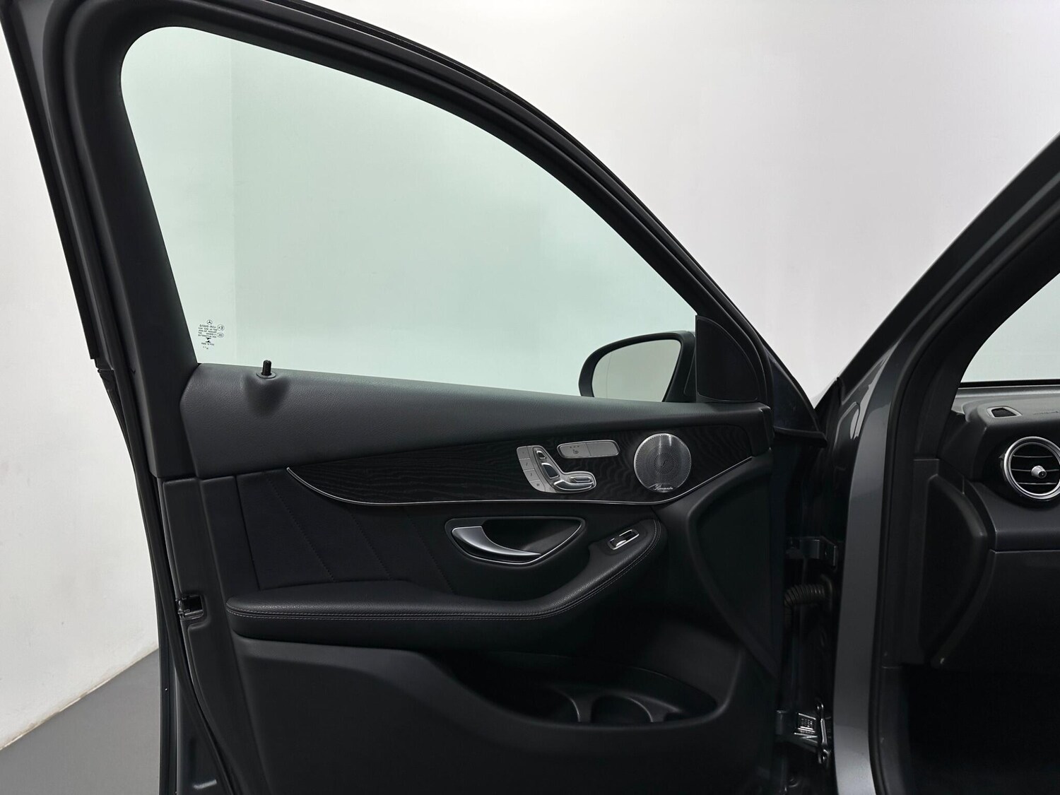 Used Mercedes-Benz GLC 2017 for sale - 77455964: Photo 38