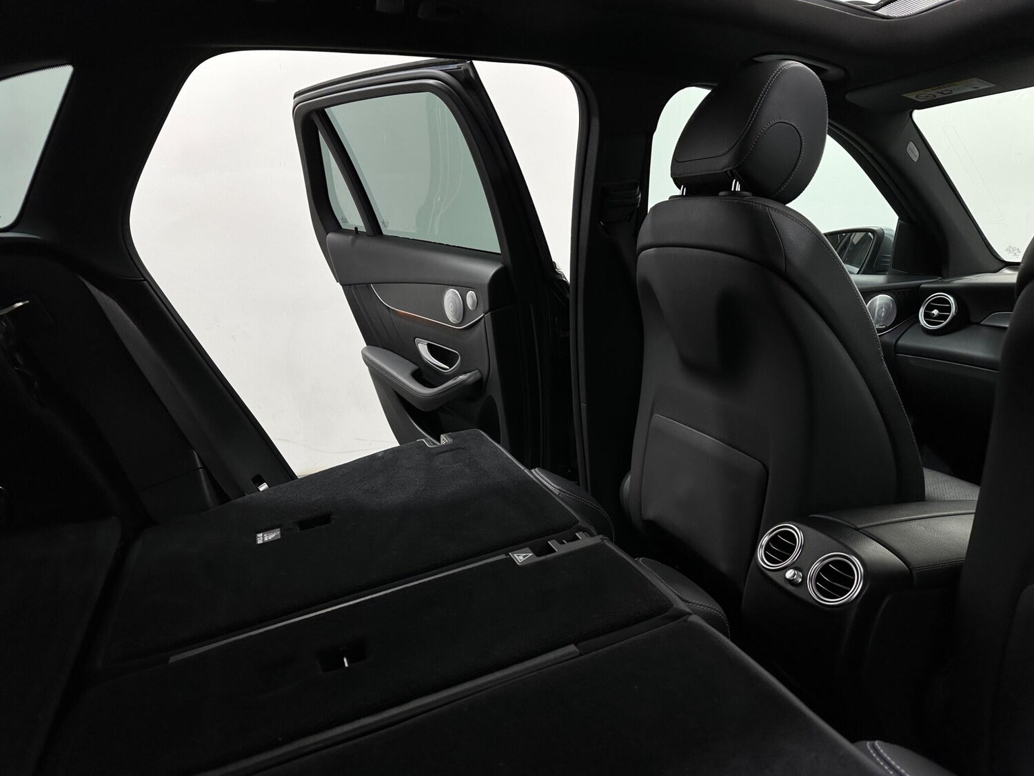 Used Mercedes-Benz GLC 2017 for sale - 77455964: Photo 47