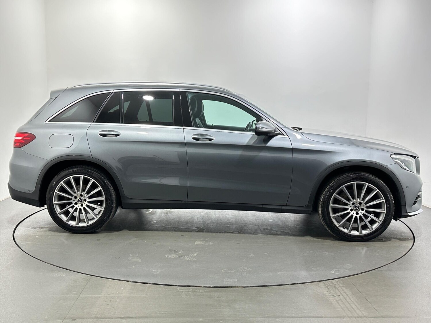 Used Mercedes-Benz GLC 2017 for sale - 77455964: Photo 9