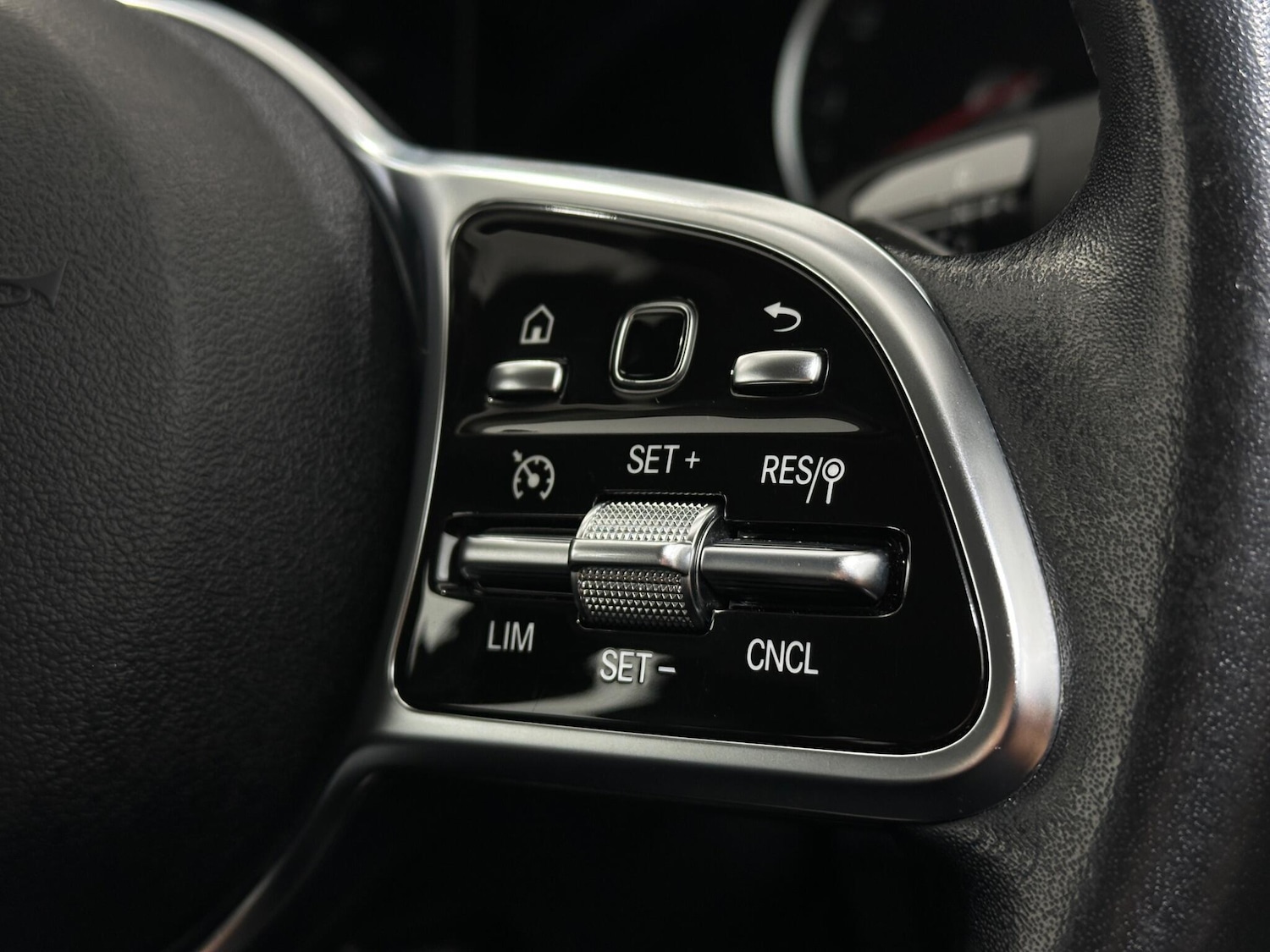 Used Mercedes-Benz C Class 2018 for sale - 76878819: Photo 15